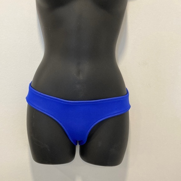 TRIANGL Royal Blue Swim Bottom Size Small - Picture 1 of 3